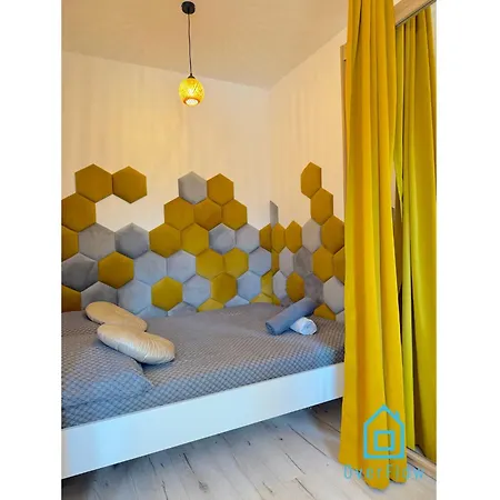 Honey Apartment- Cozy Retreat, 10 Minutes To Gdansk Old Town Exterior photo