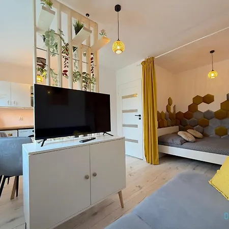 Honey Apartment- Cozy Retreat, 10 Minutes To Gdansk Old Town Exterior photo