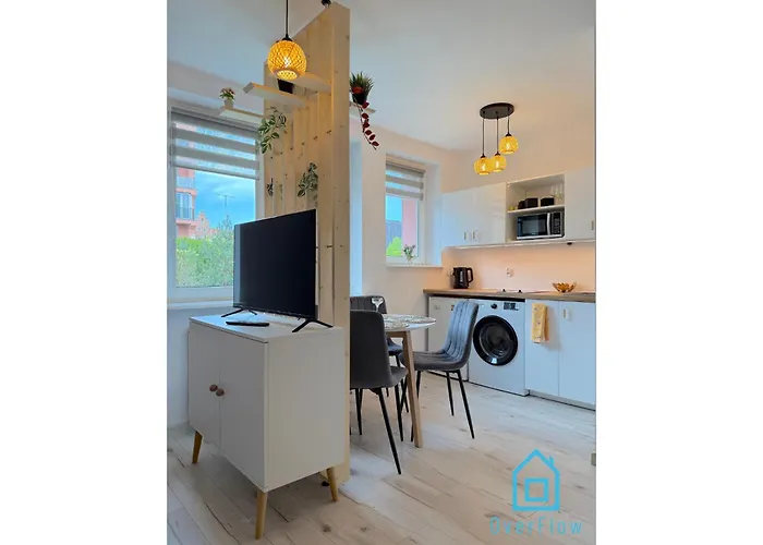 Honey Apartment- Cozy Retreat, 10 Minutes To Gdansk Old Town