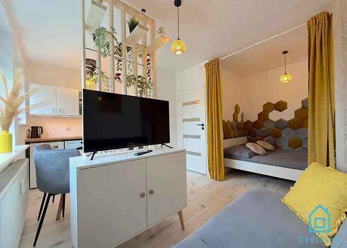 Honey Apartment- Cozy Retreat, 10 Minutes To Gdansk Old Town