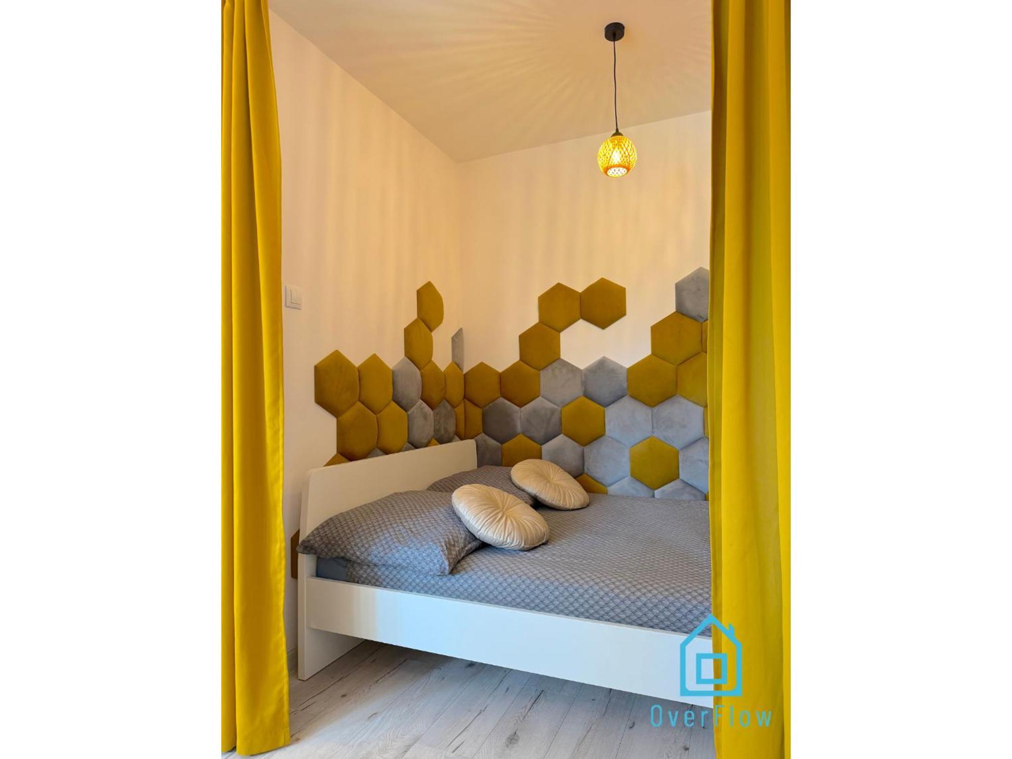 Honey Apartment- Cozy Retreat, 10 Minutes To Old Town Danzig