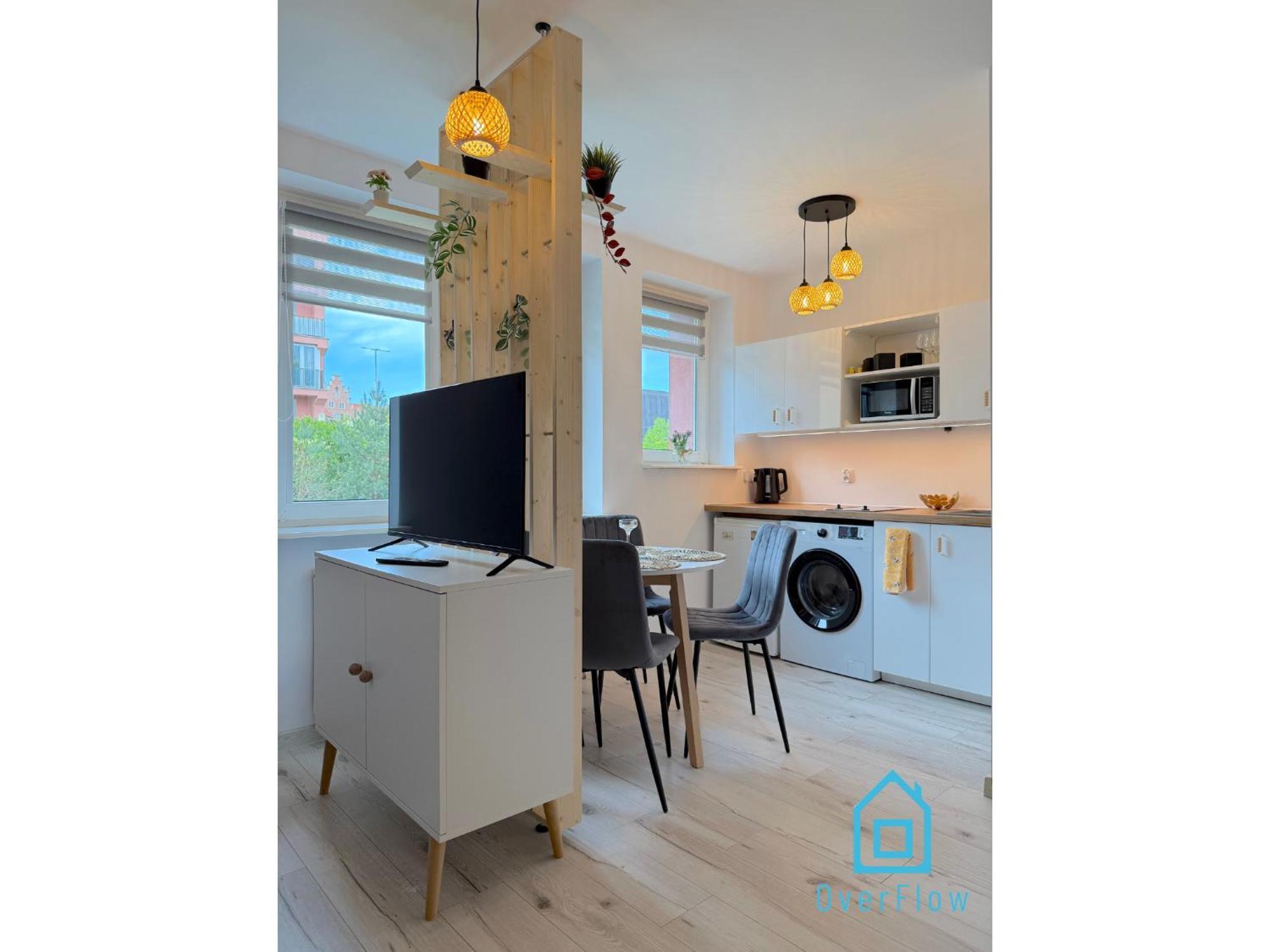 Honey Apartment- Cozy Retreat, 10 Minutes To Old Town
